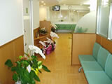 神戸市東灘区 整形外科 スポーツ外来 ペインクリニック り整形外科クリニック 待合室